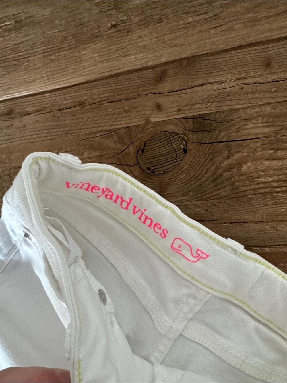 Girls Vineyard Vines White Denim Jean Shorts - Clean Mid Rise Style size 8